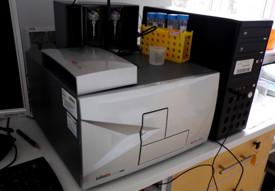 Microplate Reader (Tecan Infinitie M200 Pro), measurements based on monochromators system, double dispenser